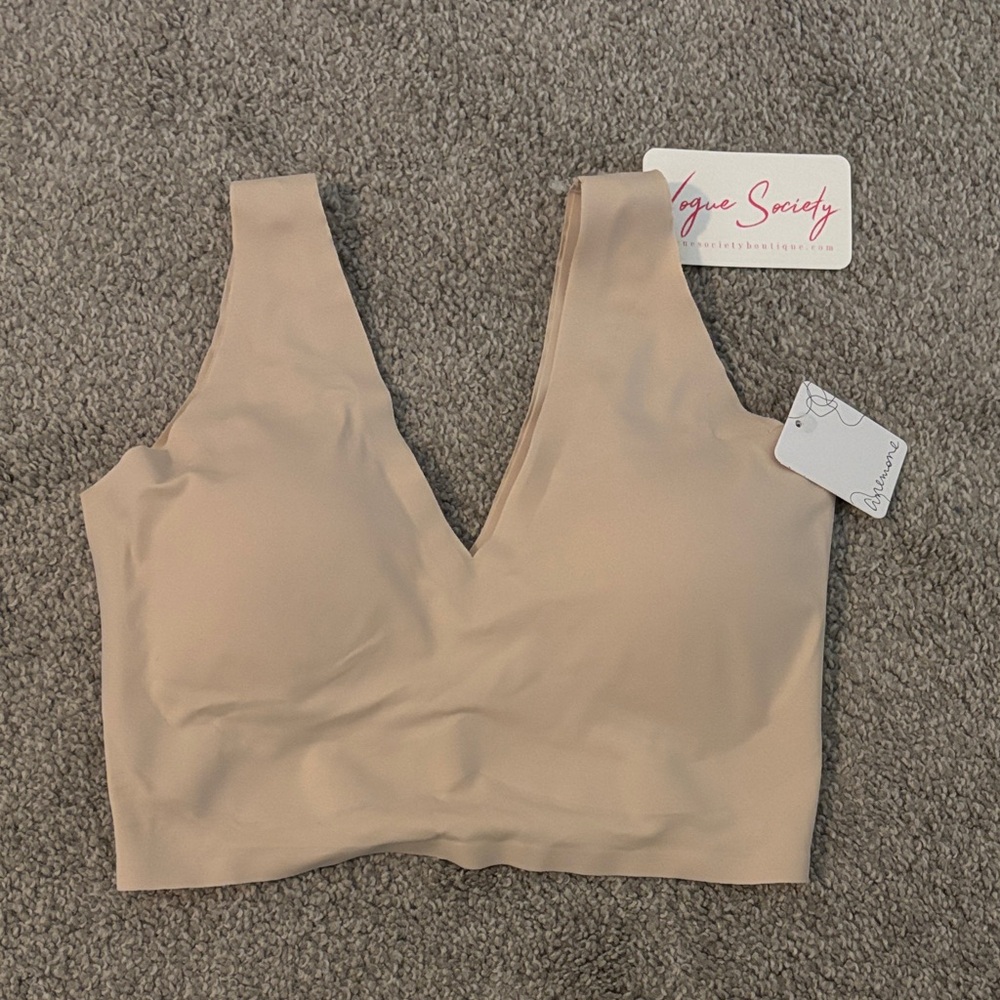 NWT Vogue Society Nude Cloud Bralette